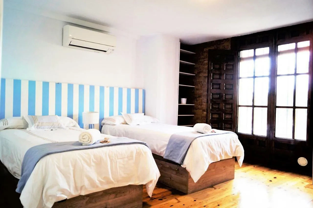 Casa Pedregalejo. Grupos-Familias location