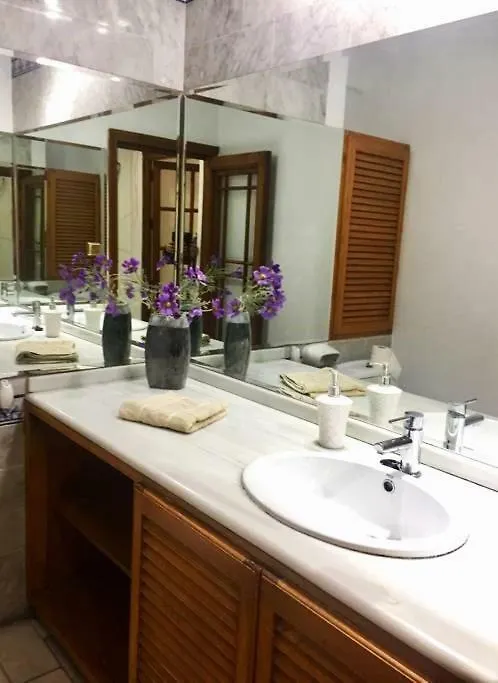 Casa Pedregalejo. Grupos-Familias Villa Malaga Holiday home